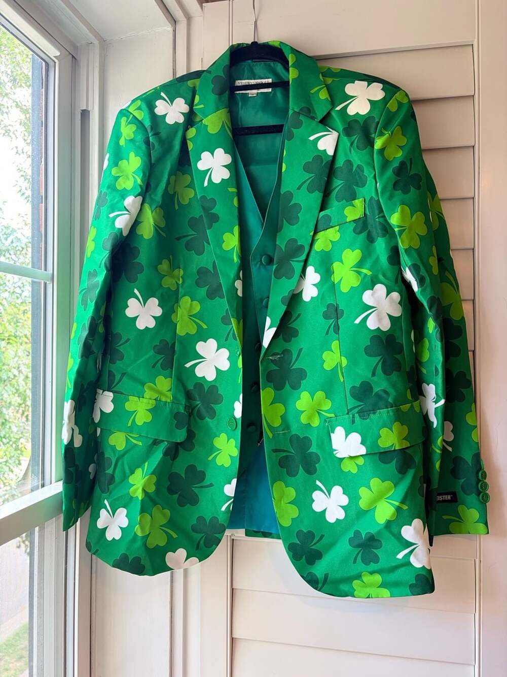 Vesuvio Napoli Shamrock St. Patrick's Day a
Halloween 3-Piece Suit & Tie Set